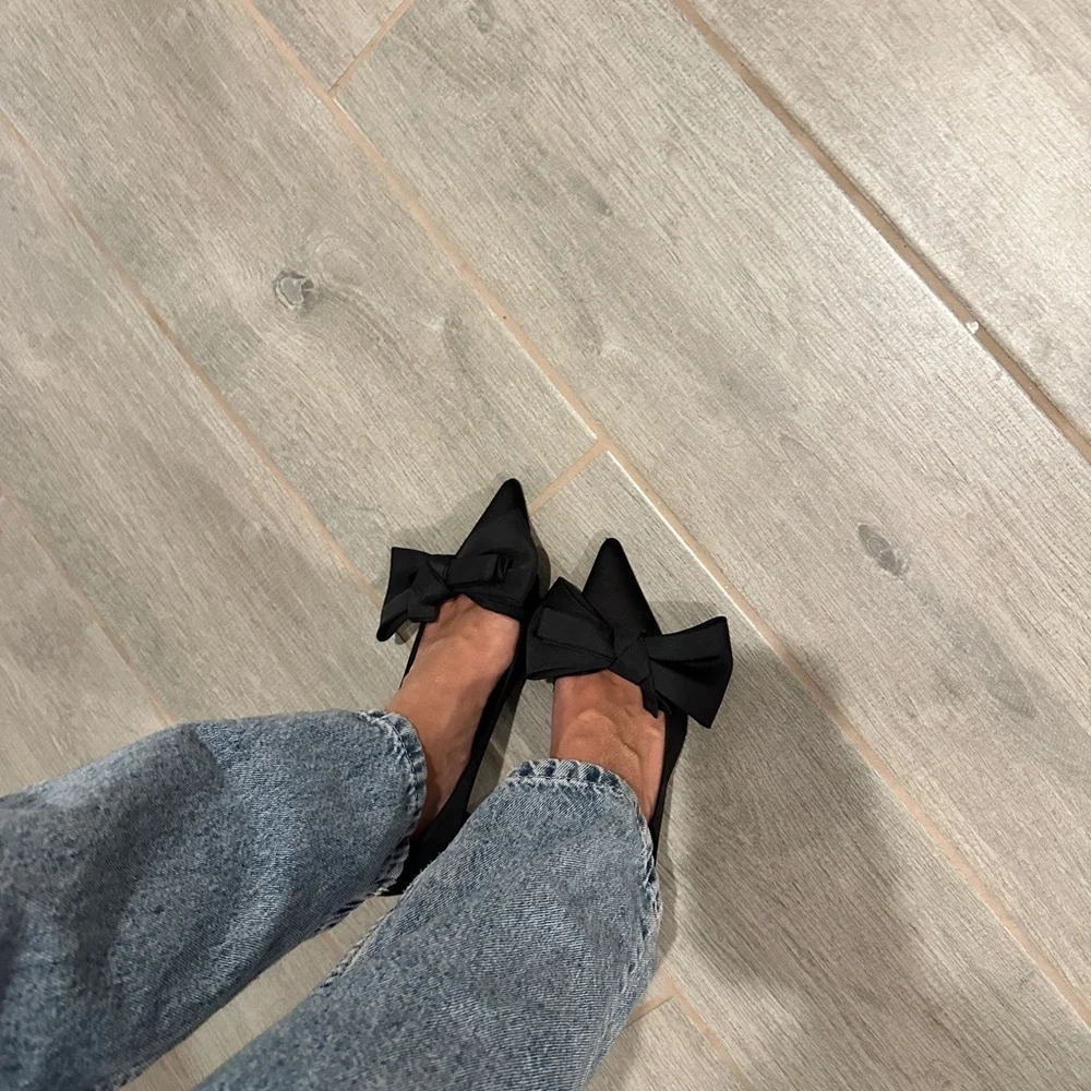 NEW Stuart Weitzman Loveknot Black Satin Bow Heels - Picture 8 of 14